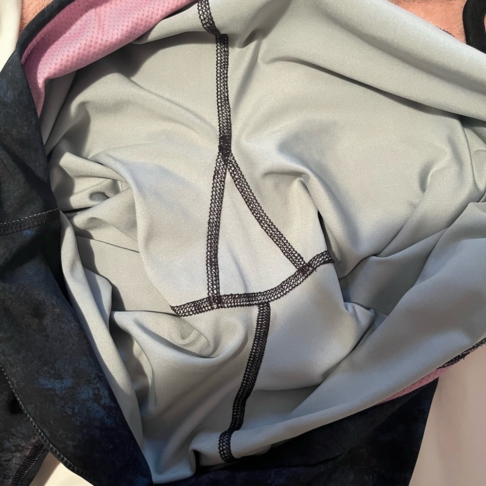 Markia Sport Cropped Activewear Leggings - Picture 8 of 8